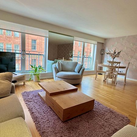 Merchant City Luxury 2 Bedroom Apartment With Secure Parking Available On Request กลาสโกว์ ภายนอก รูปภาพ