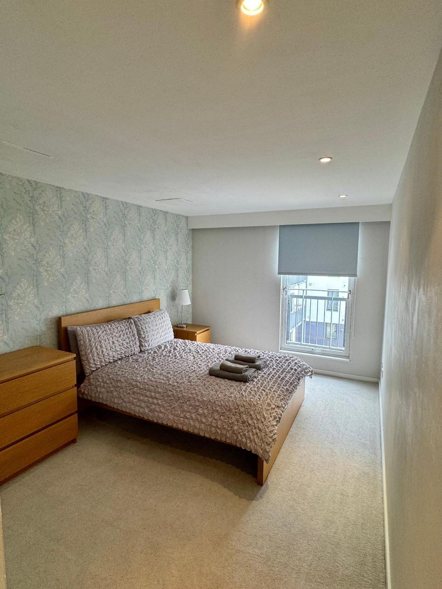 Merchant City Luxury 2 Bedroom Apartment With Secure Parking Available On Request กลาสโกว์ ภายนอก รูปภาพ
